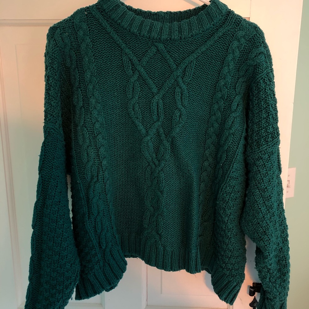 Aerie (American Eagle brand) Sweater, size large!
